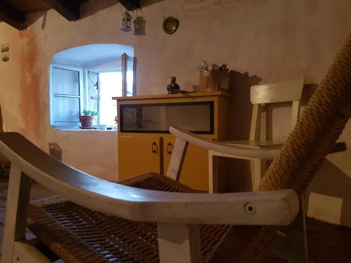 Old Istrian House,Free Parking Apartman Galižana